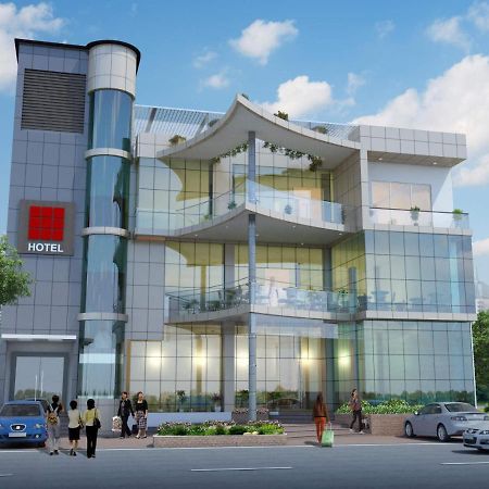 Hotel Mahendra Plaza Hardoi Exteriör bild
